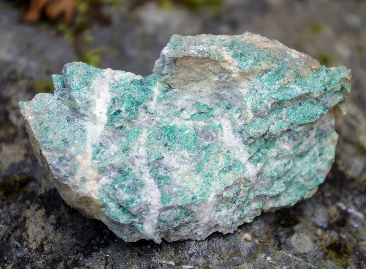 リストヴェナイト